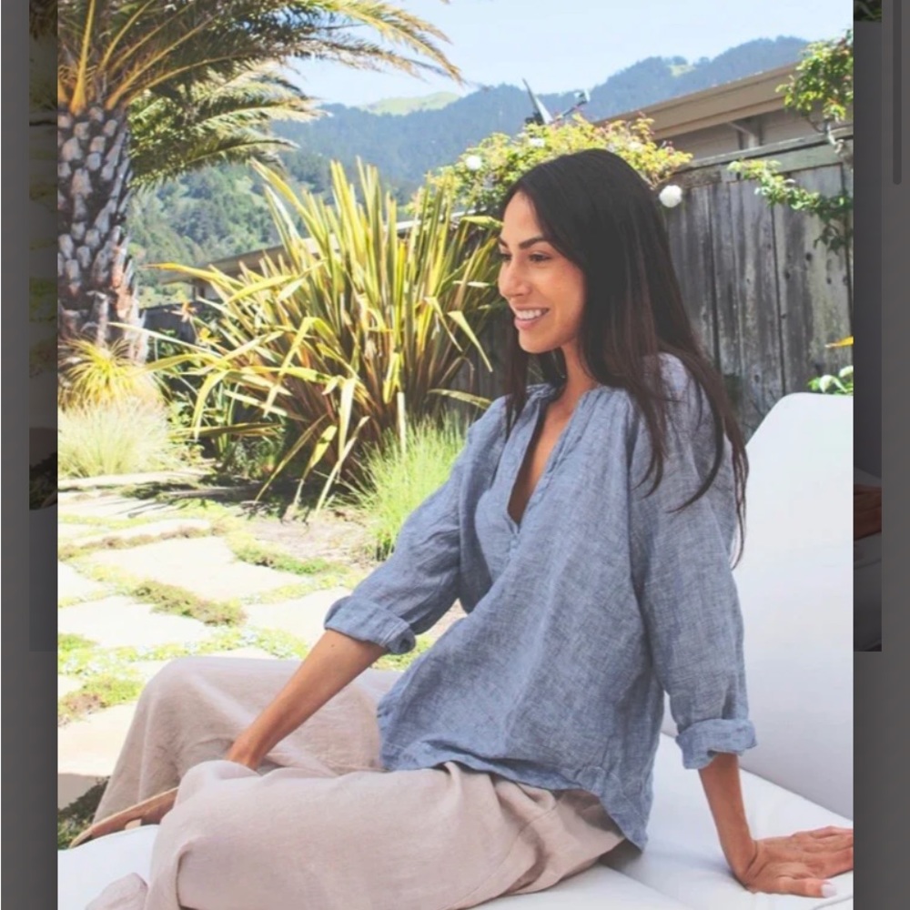 CP SHADES | LIVIA DEEP V PULLOVER